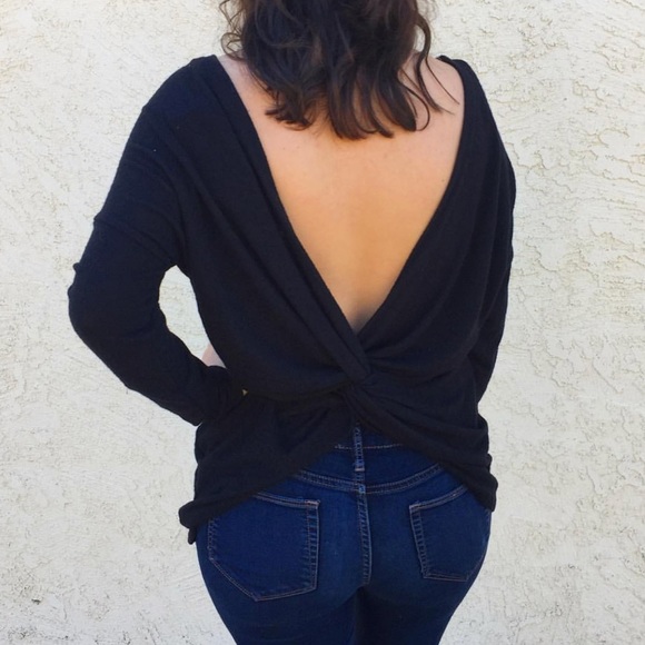 Black twisted Knot Reversible Top - Picture 3 of 7